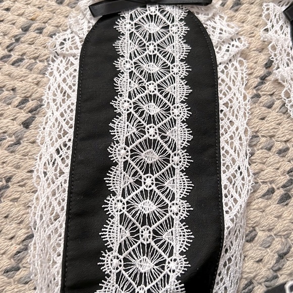 NWOT Rococo Classic Lolita Bunny Ears bonnet 🐰 Black x White - Picture 4 of 5